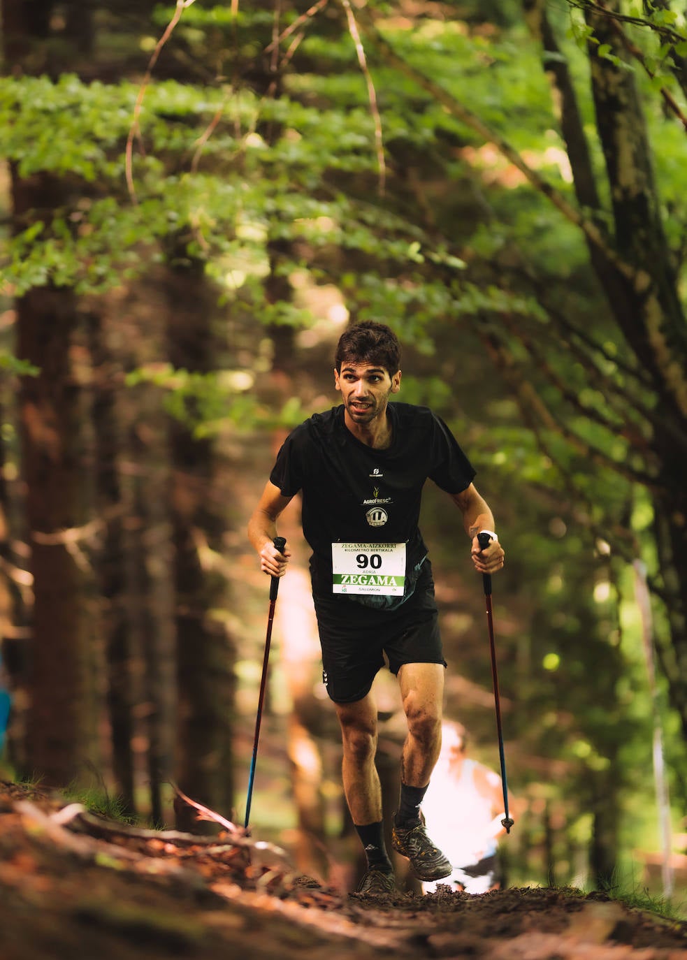 Naiara Irigoien y Jose Antonio Bellido, vencedores en el kilómetro vertical