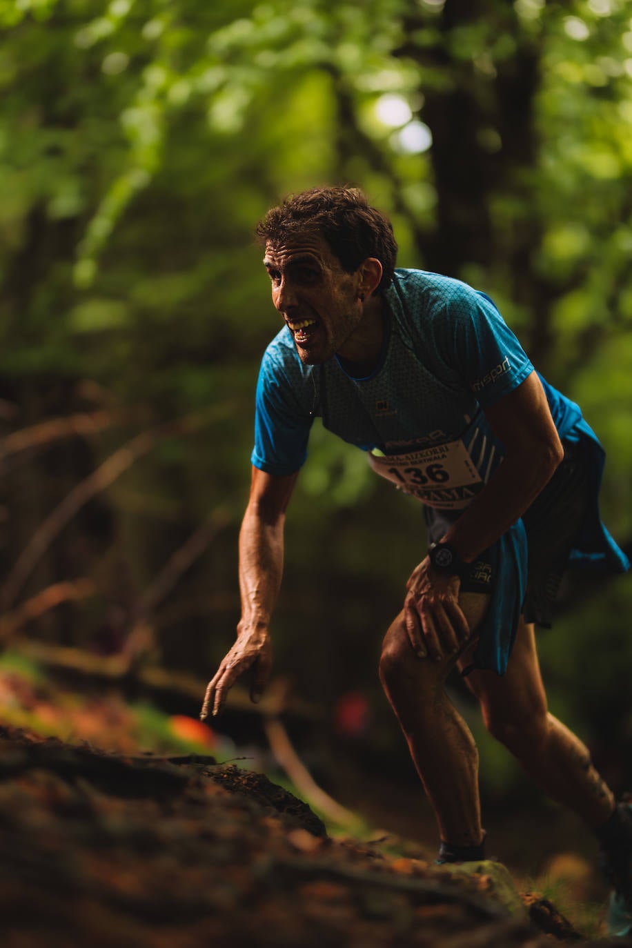 Naiara Irigoien y Jose Antonio Bellido, vencedores en el kilómetro vertical