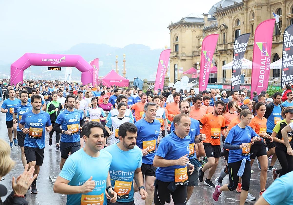 Gran ambiente en la Carrera de Empresas de Donostia