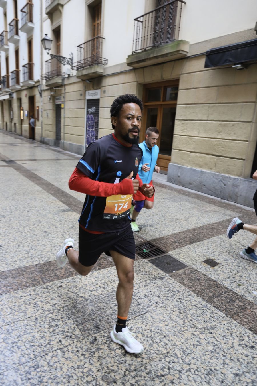 Los corredores, a su paso por la Parte Vieja