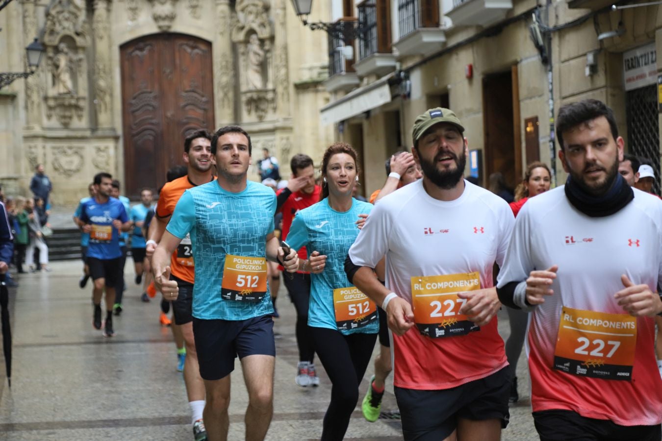Los corredores, a su paso por la Parte Vieja