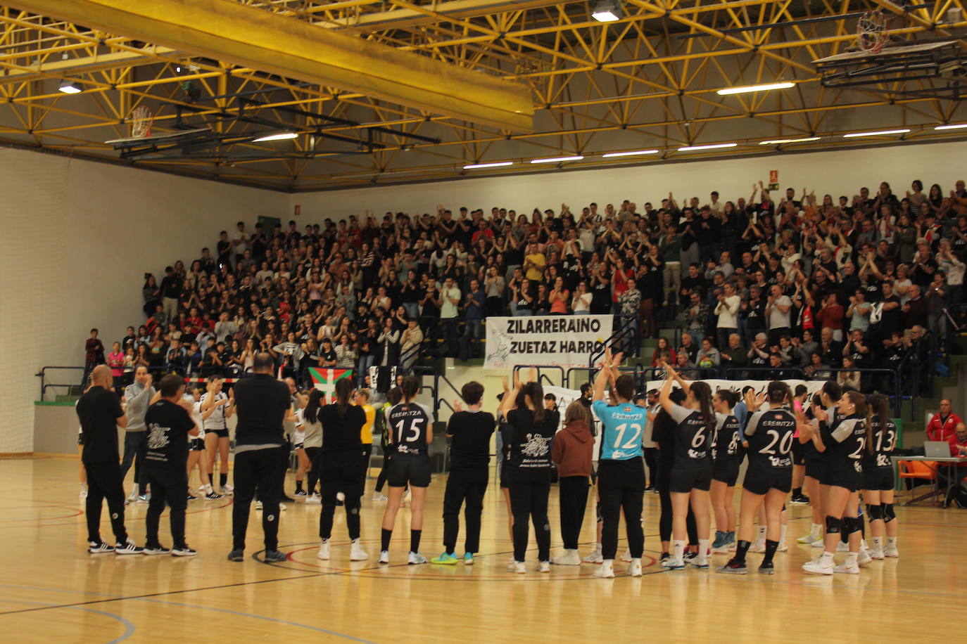Fiesta en Errenteria con el ascenso del Ereintza