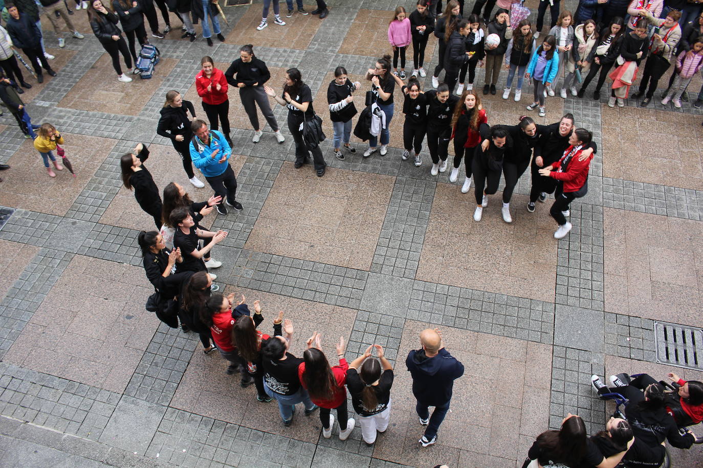 Fiesta en Errenteria con el ascenso del Ereintza
