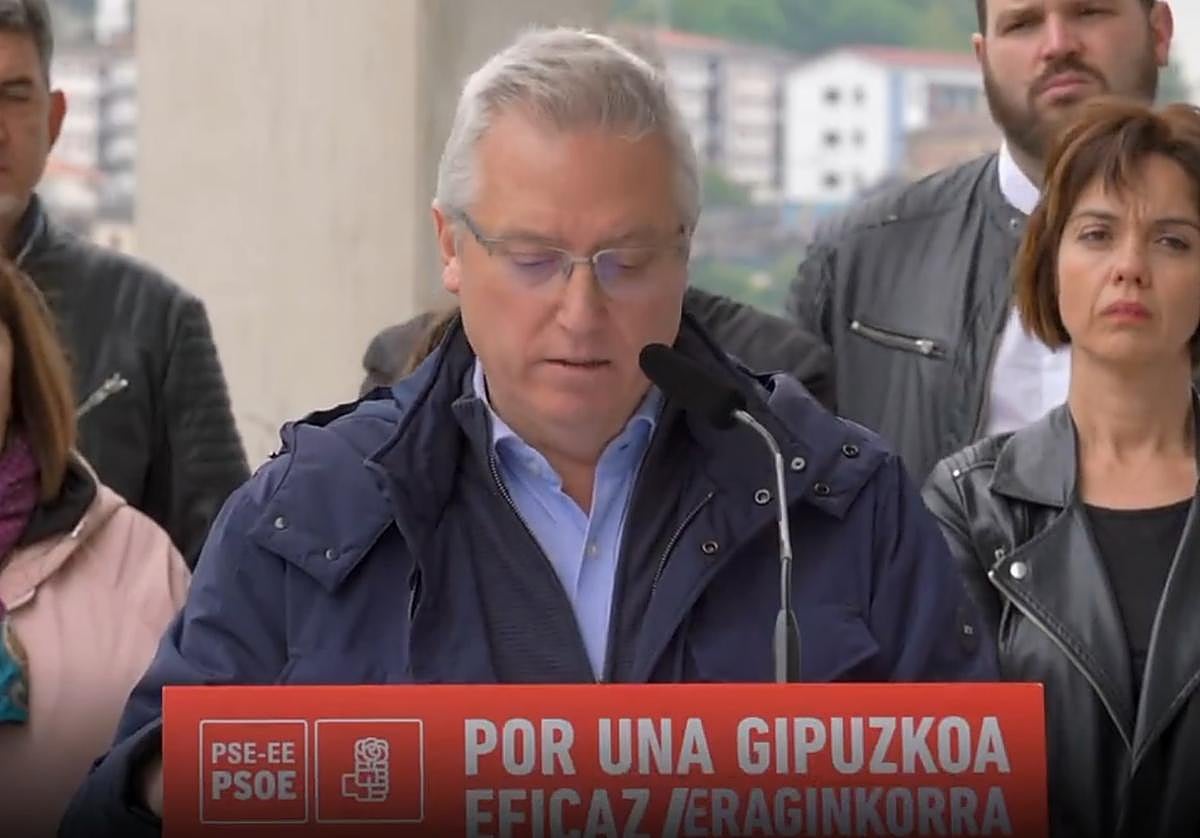 José Ignacio Asensio, durante el mitin de este domingo en Pasaia.