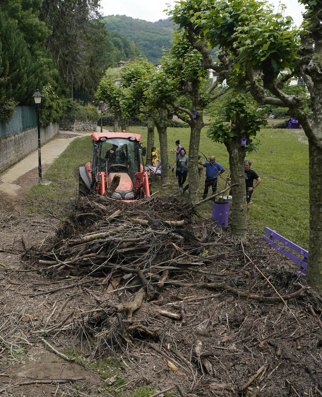 El día después de las inundaciones en Bera y Lesaka