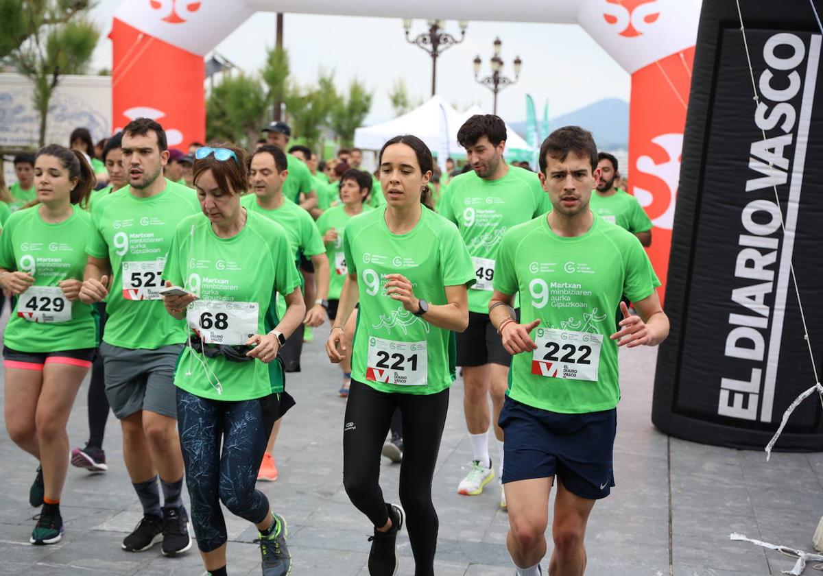 Los corredores salieron con puntualidad a las 10 horas desde la calle Hernani.