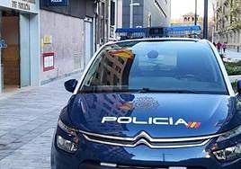Coche de la Policía Nacional en Pamplona