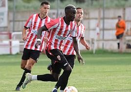 Zourdine Thior, en su etapa como jugador del Logroñés.