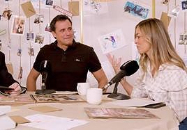 Ion Aramendi junto a su mujer María Amores en el plató del programa Generouser