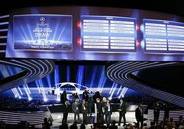 Resultado del sorteo de la anterior vez que la Real Sociedad compitió en la Champions League, desde el bombo 4, en la temporada 2013/14.