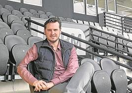 Igor Emery posa en la tribuna del Stadium Gal, que este sábado estará a rebosar.