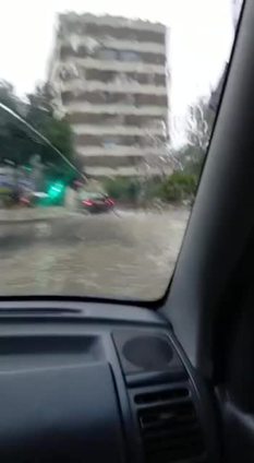 Las fuertes lluvias provocan inundaciones en Estella