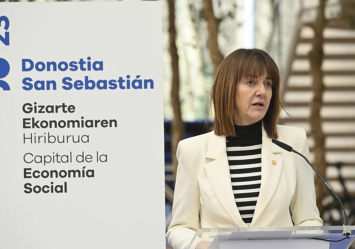 Idoia Mendia, consejera de Trabajo y Empleo.