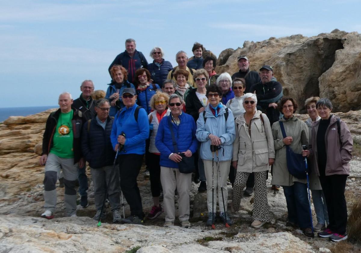 El grupo de excursionistas, en el viaje organizado por el Club Vasco de Camping.