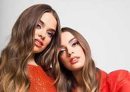 Las hermanas ordiziarras Aitana y Paula Etxeberria, en una imagen promocional del documental.