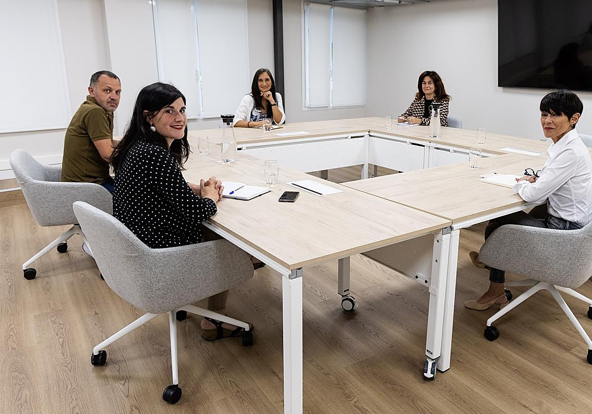 Reunión entre EH Bildu y Elkarrekin Podemos esta mañana.
