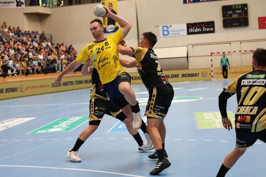 El partido del Bidasoa y las despedidas, en imágenes