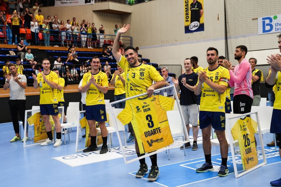 El partido del Bidasoa y las despedidas, en imágenes