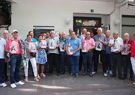 Premiados de los campeonatos organizados por Beheko Plaza y miembros de la organización.