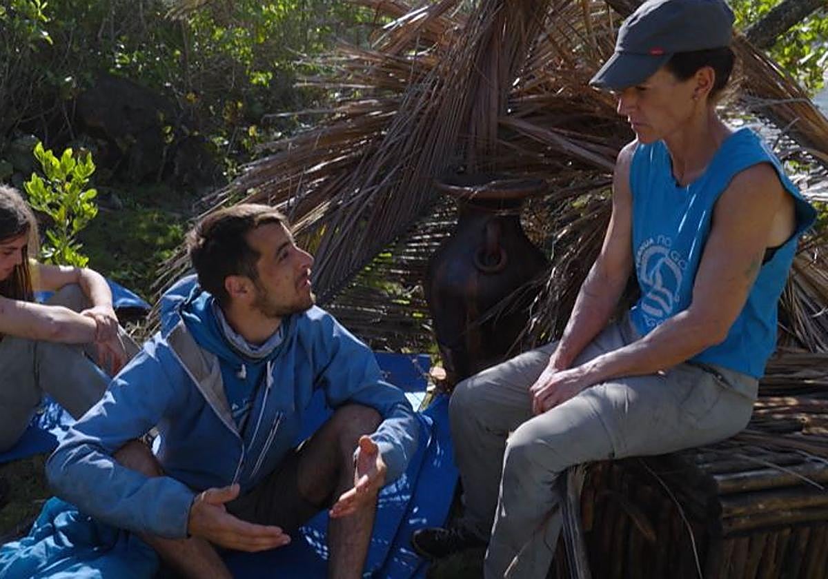 Locuras y Helen, en pleno cruce de acusaciones en El Conquis 2023.