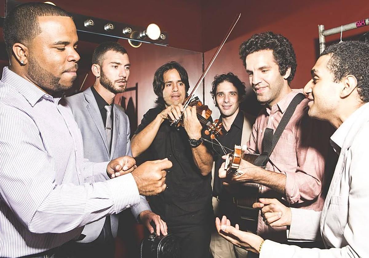 Los Hacheros son uno de los actuales tesoros de la música latina.