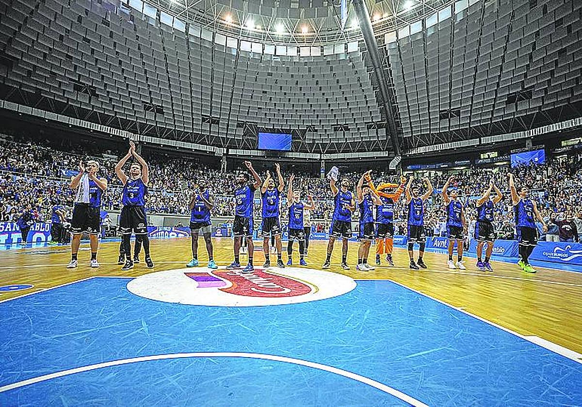 El Burgos agradece a su afición el ánimo tras apear al Estudiantes.
