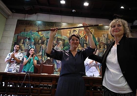 Aizpea Otaegi, de EH Bildu, vuelve a levantar el bastón de mando en Errenteria.