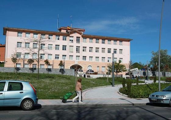 Imagen del Ayuntamiento de Abanto, ubicado en el barrio de Gallarta y donde se celebrará mañana la concentración de repulsa.