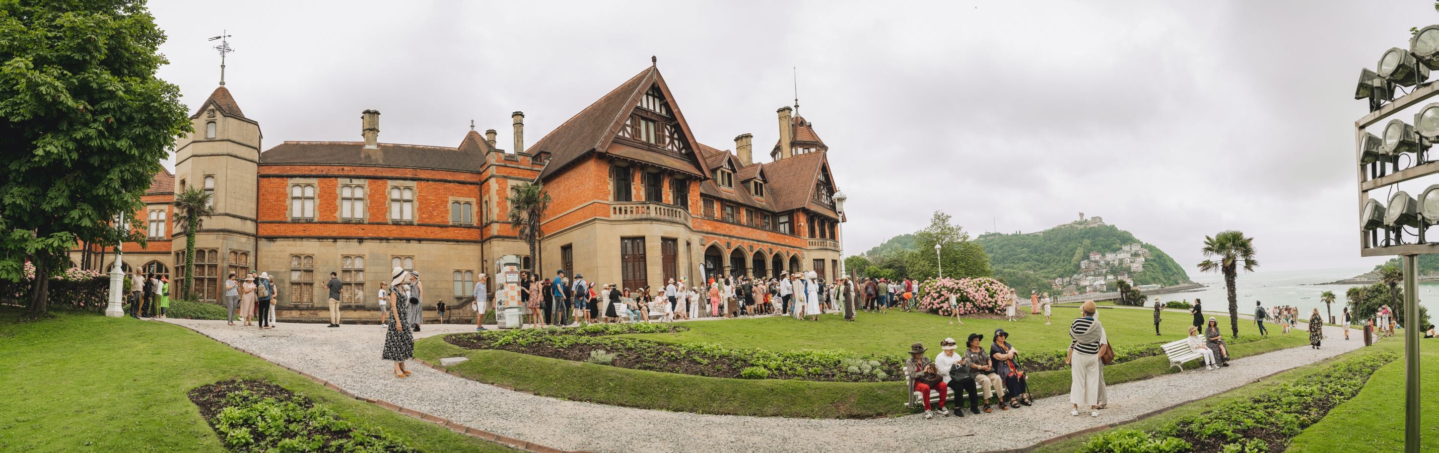 Paseo con sombrero por Donostia