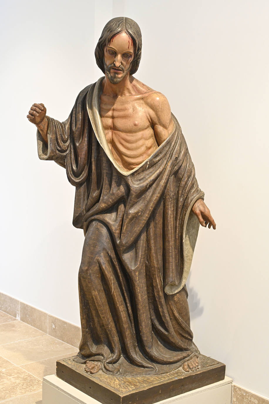 Imágenes de Beobide y vidrieras de Maumejean en Añorga