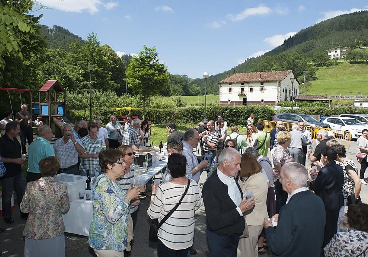 No faltará el tradicional lunch popular, previsto el domingo al mediodía, en la plaza de Telleriarte.