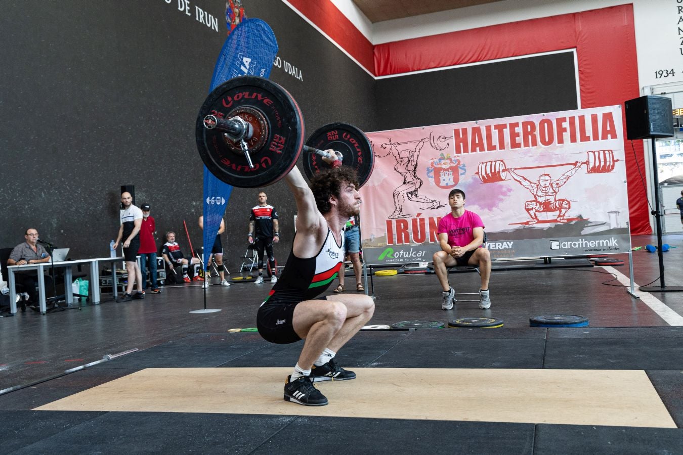 Las cuadrillas protagonizan el sábado festivo de San Marcial