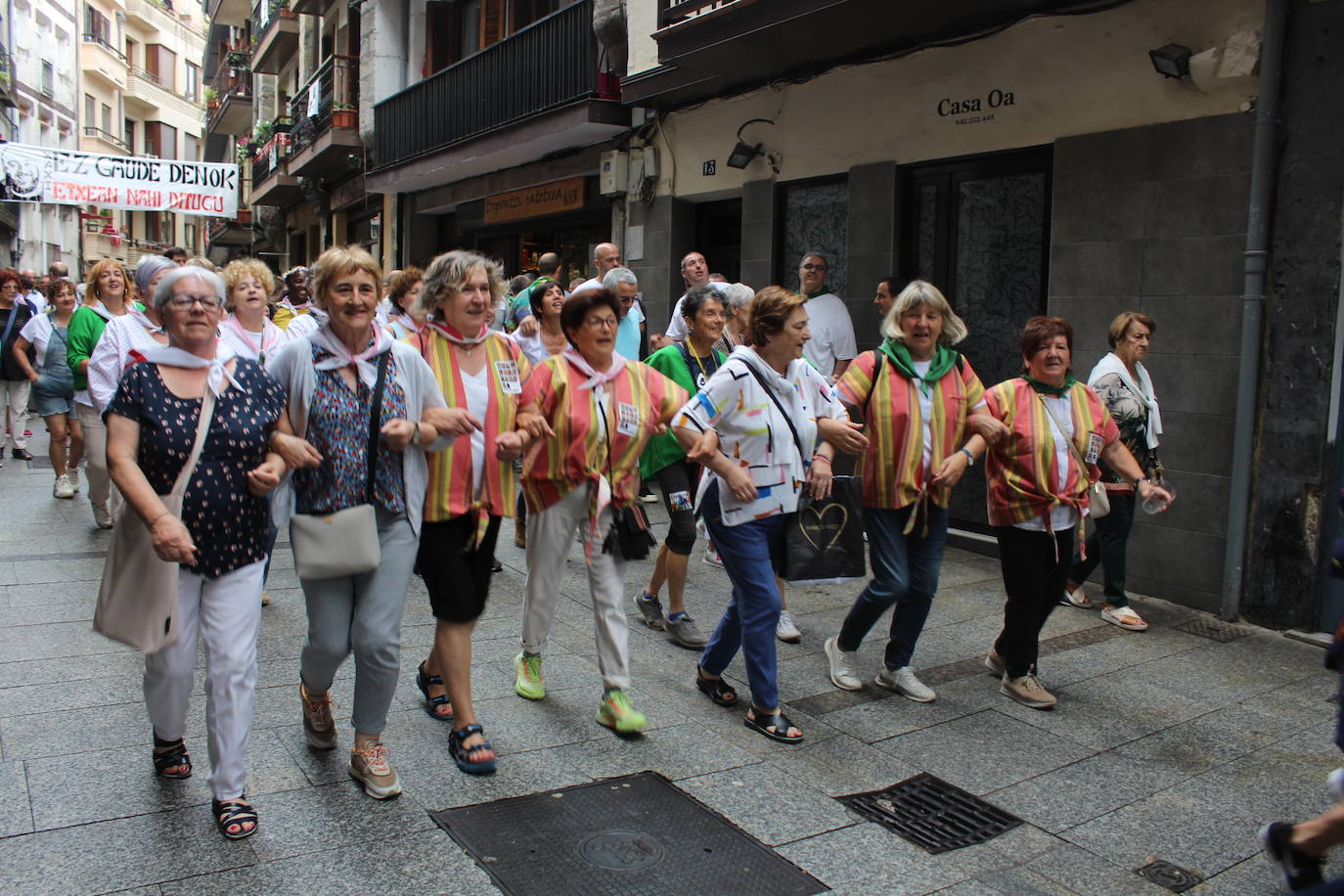 Las cuadrillas toman las fiestas