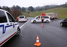 Ertzaintza y policías locales reforzarán los controles de alcohol y drogas este verano