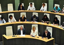 La Diputación lidera la presencia de féminas en las instituciones vascas