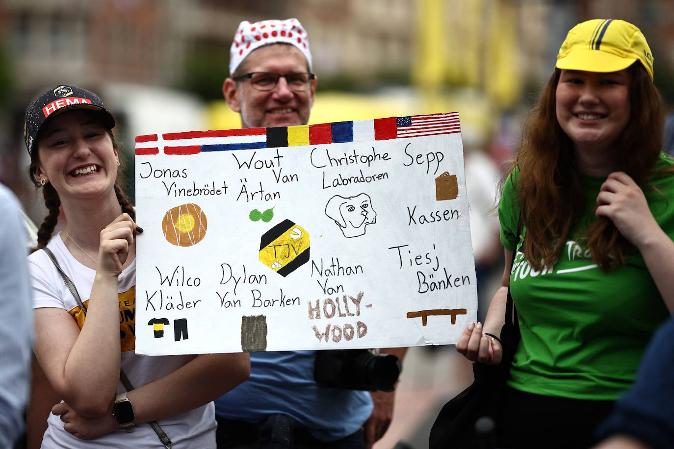 Gran ambiente en la salida del Tour de Francia desde Bilbao