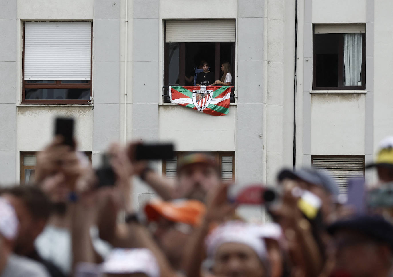 Gran ambiente en la salida del Tour de Francia desde Bilbao