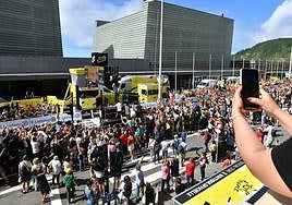 El Tour de Francia deja imágenes inolvidables en San Sebastián
