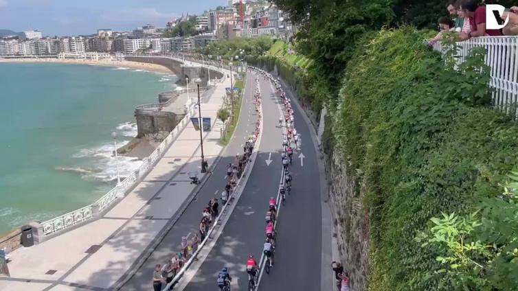 Así ha sido el paso del pelotón por San Sebastián