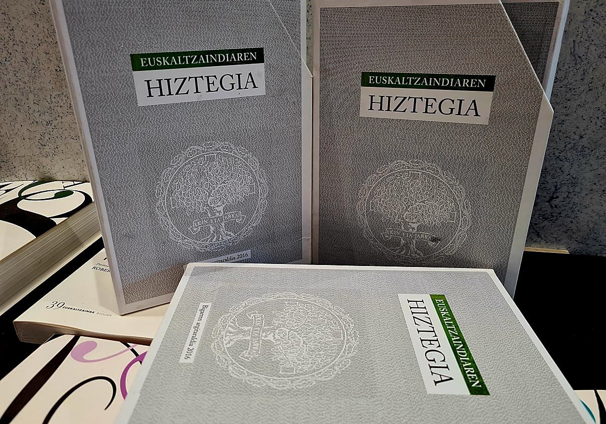 Euskaltzaindiak 646 forma gehitu ditu bere hiztegira