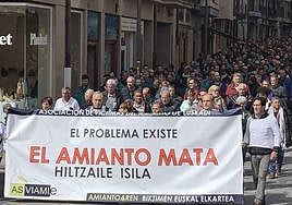 Manifestación en contra del amianto