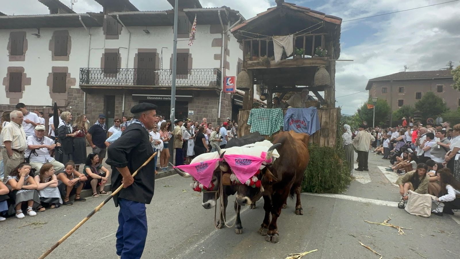 Multitudinario Baztandarren Biltzarra