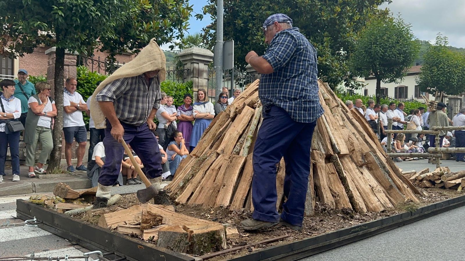 Multitudinario Baztandarren Biltzarra