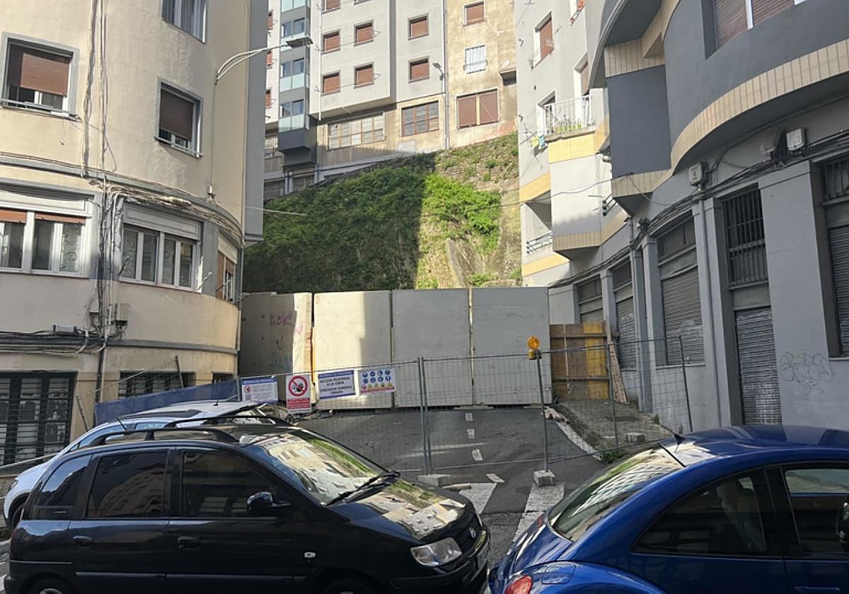 Avanzan los trabajos de supresión del muro de Urki.