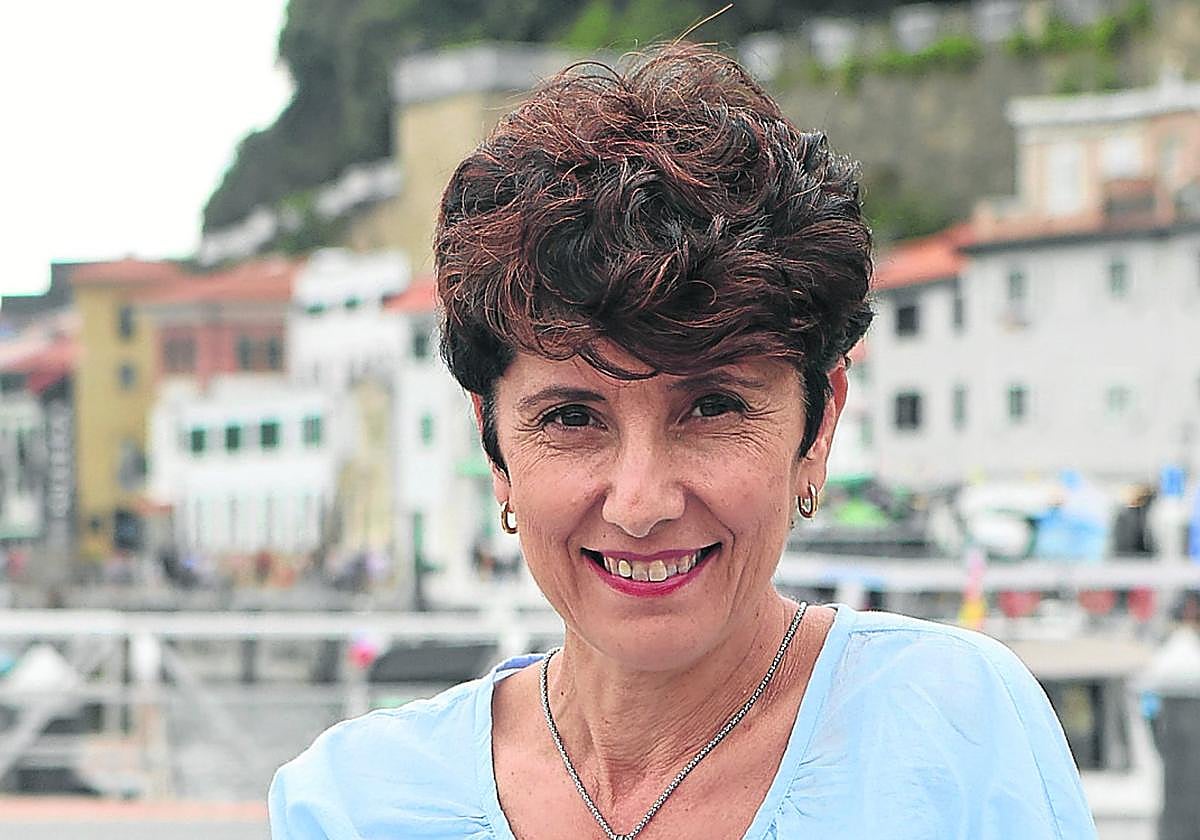 Maribel Vaquero en el puerto de Donostia.