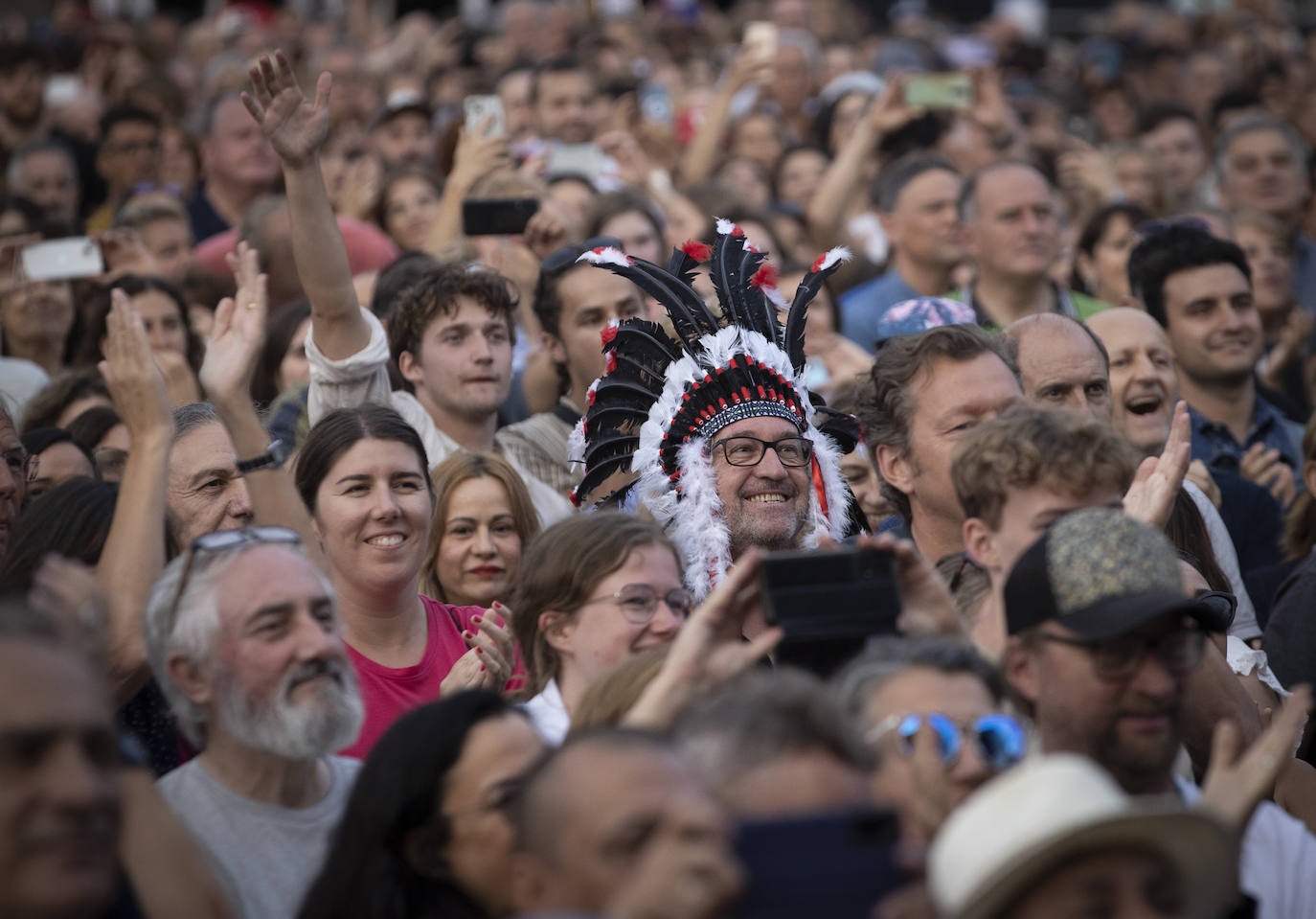 Village People pone a bailar a la Zurriola