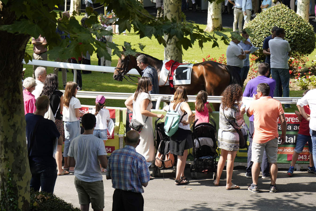 &#039;Philau&#039; y &#039;Salmarak&#039; visten de gala hasta en el aperitivo