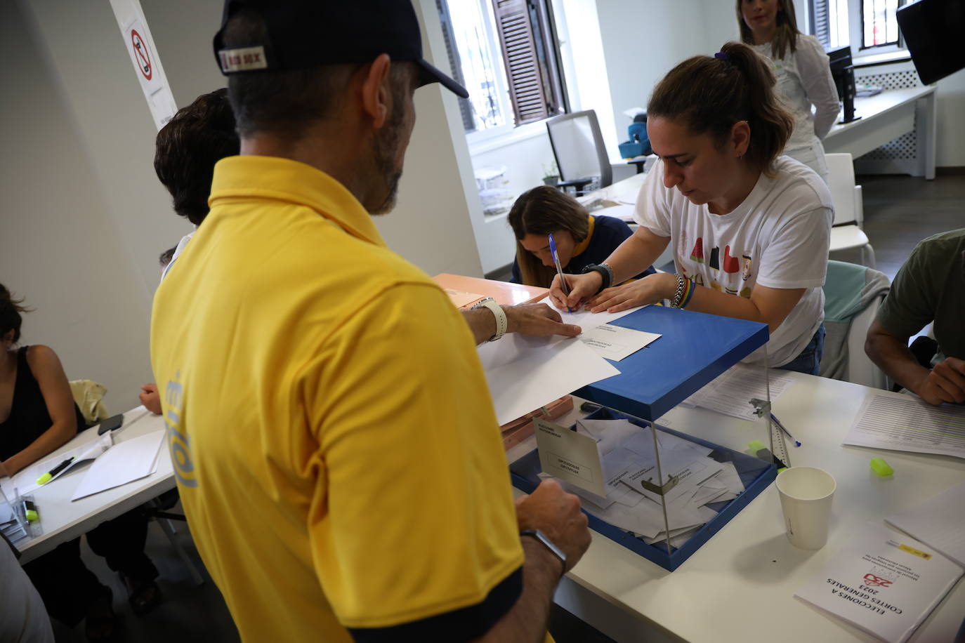 El voto por correo llega a las mesas