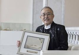 Yamashita posa con su premio en el Victoria Eugenia.