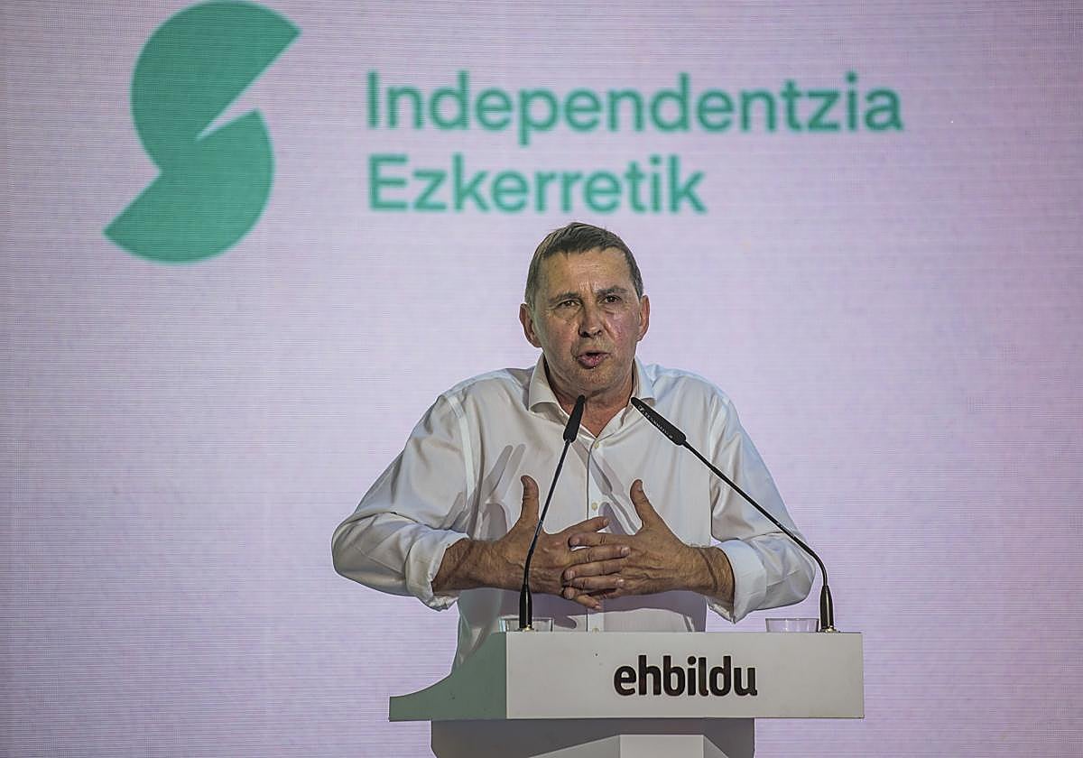 Otegi afirma que «el pueblo vasco ha mostrado su rechazo a un Gobierno PP-Vox en España»